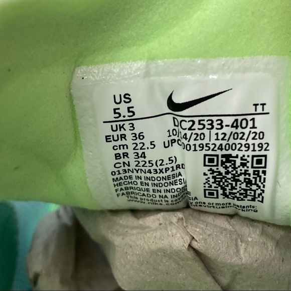 NIB Nike Waffle One Women’s Mesh Sneakers Lug Soles Sz 5.5 - Picture 10 of 10